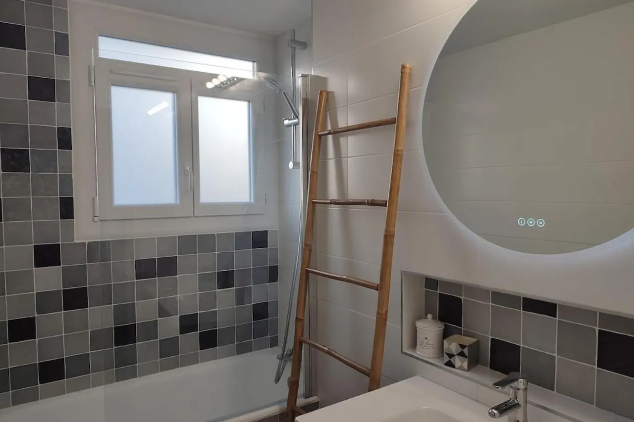 Appartement The Little Lazare - Cozy 2 People Balcony - Jean Mace à Lyon 0*,